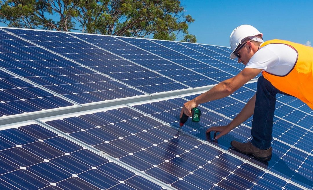Looking To Install Solar Panels? Avoid These 4 Common Mistakes