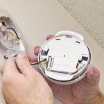 Photoelectric smoke alarms installation